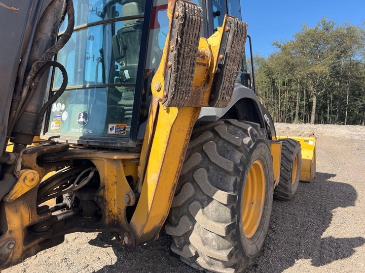 deere-410l-image-27