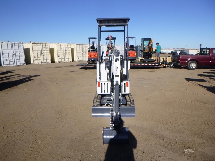 bttl-et15h-6-hydraulic-excavator-image-6
