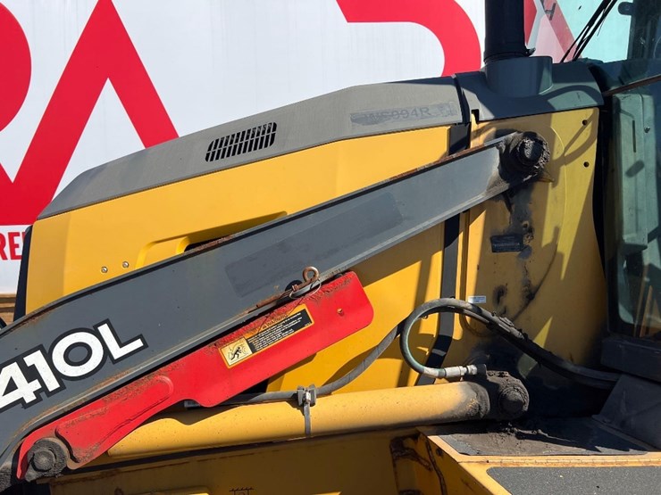 deere-410l-image-17