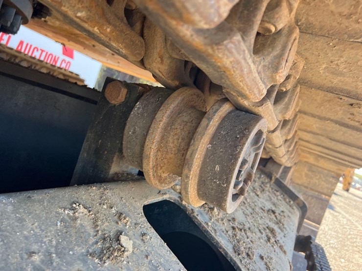 2019-caterpillar-336gc-image-31