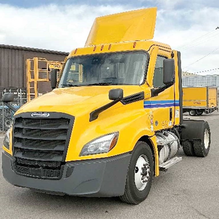 2022 FREIGHTLINER CASCADIA 126