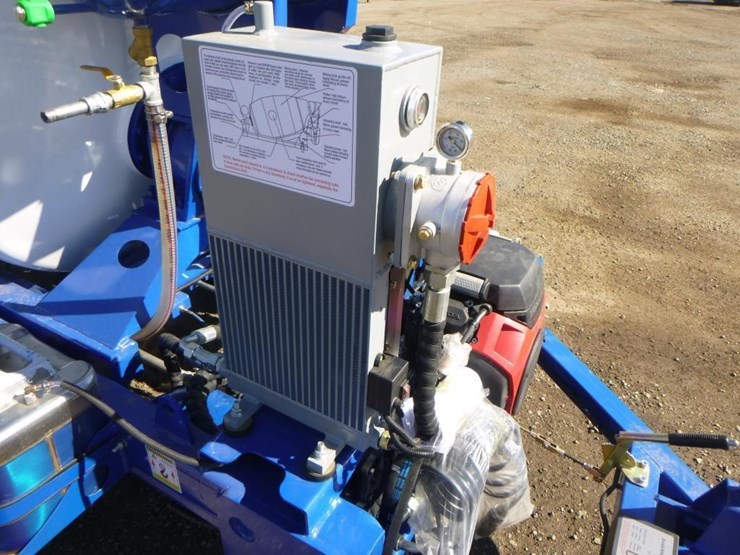 unused-t/a-2yd-towable-mixer-image-14