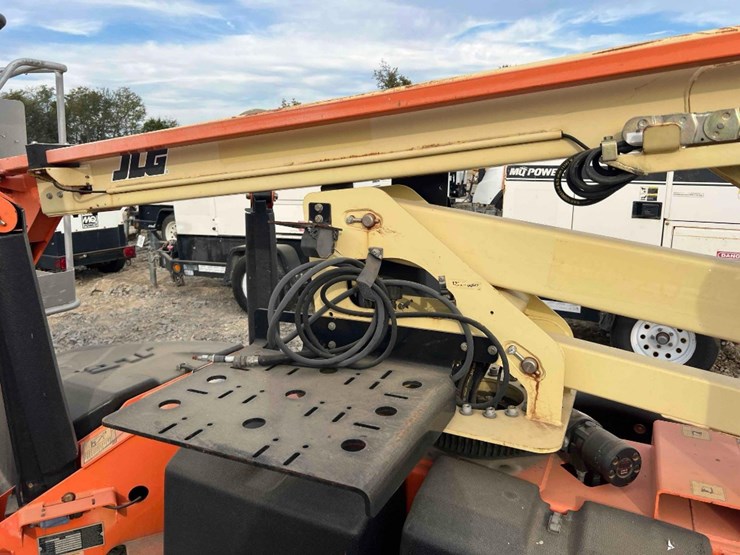 2018-jlg-t350-image-21