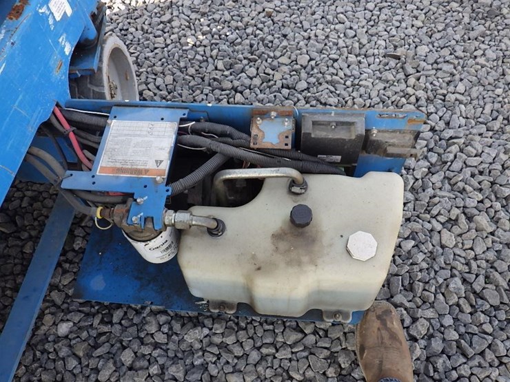 genie-gs1930-image-17