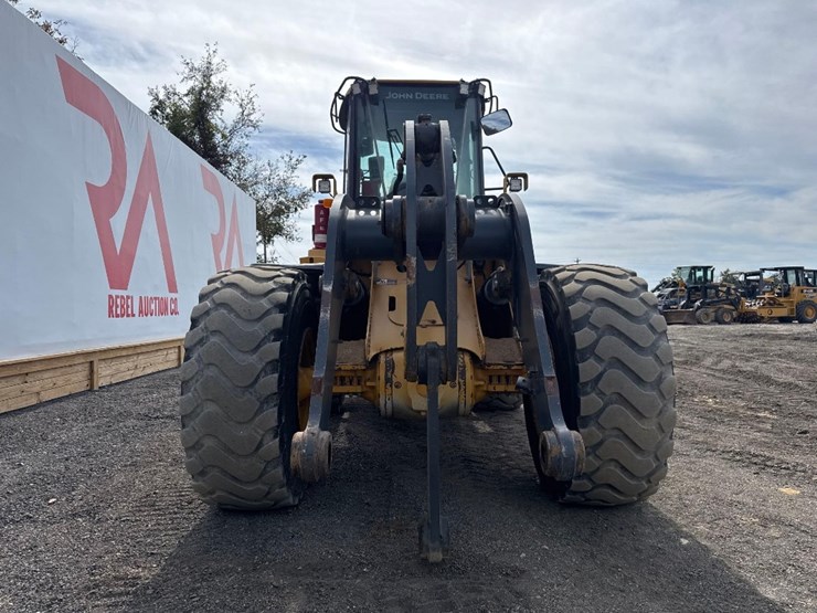 2017-deere-644k-image-3