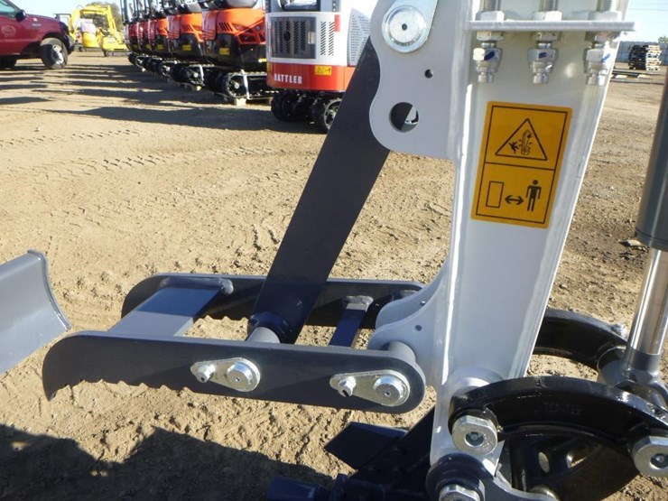 bttl-et15h-6-hydraulic-excavator-image-12