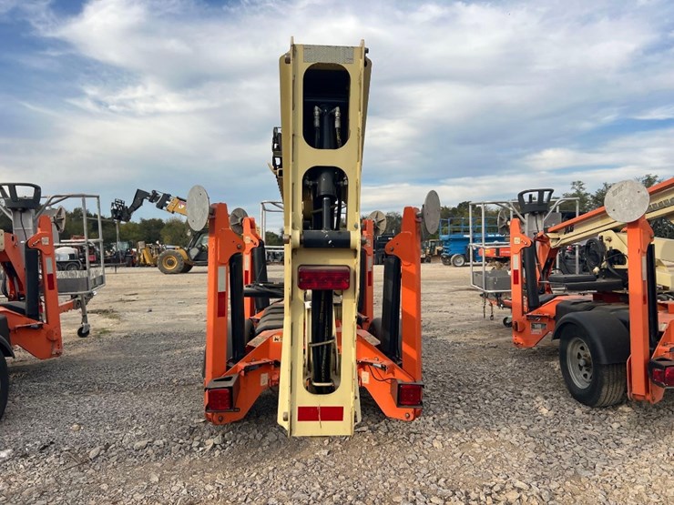 2018-jlg-t350-image-3