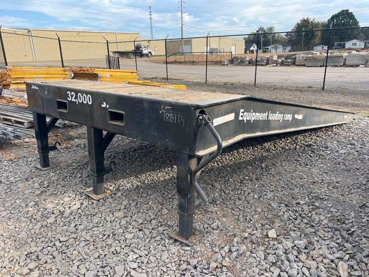 industrias-america-20'-loading-ramp-image-1