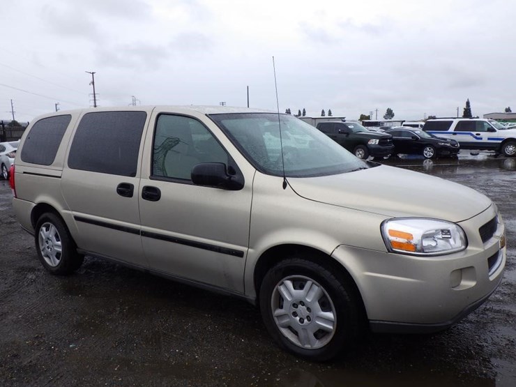 2007-chevrolet-uplander-image-2