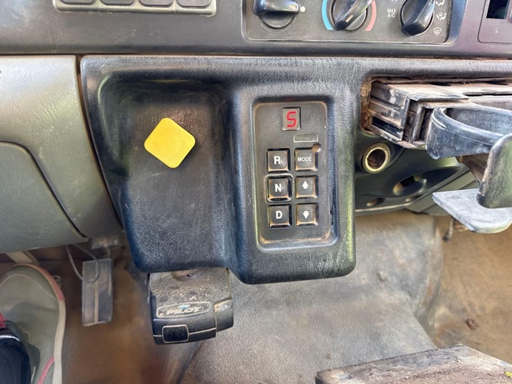 2006-ford-f750-image-26