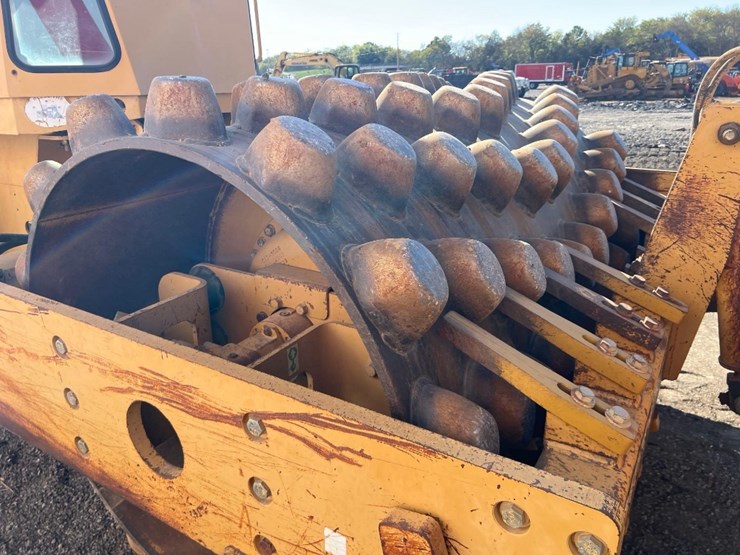 caterpillar-cp-563d-image-23