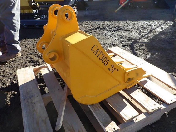 caterpillar-305-image-3