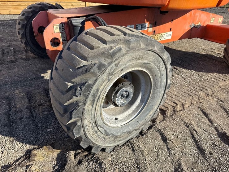 2014-jlg-4550aj-series-ii-manlift-image-10