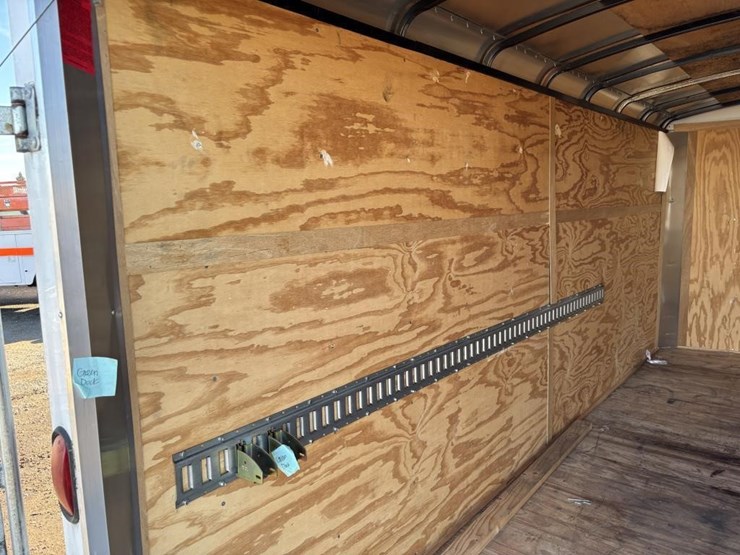 2007-haulmark-kd7x16wt3-enclosed-trailer-image-25