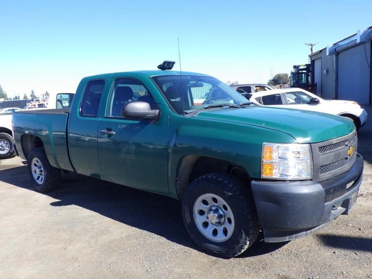 2012-chevrolet-1500-image-2