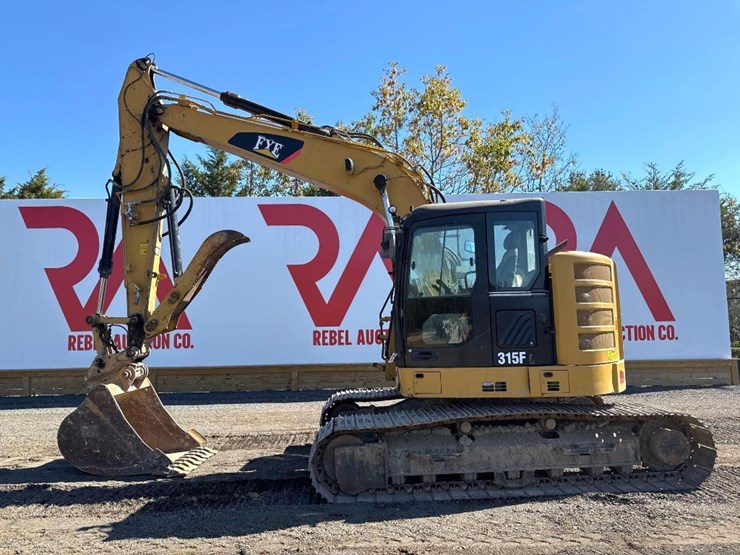 2016-caterpillar-315fl-image-1