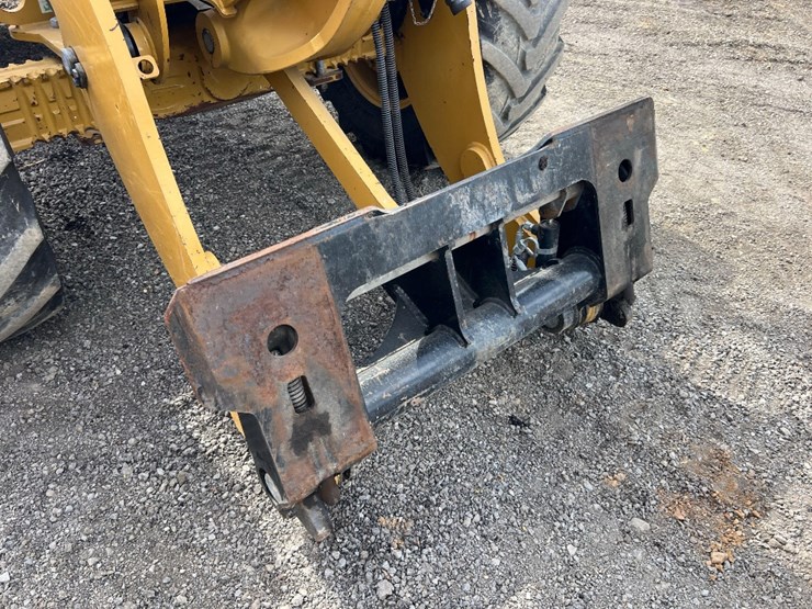 2018-caterpillar-908m-image-13