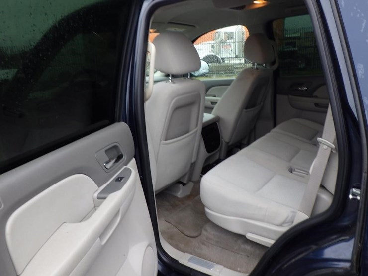 2008-chevrolet-tahoe-image-7