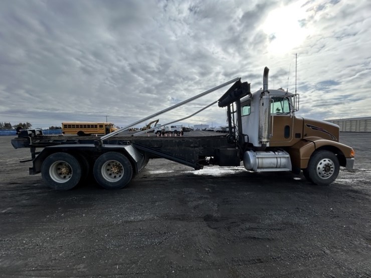1997-peterbilt-385-image-6