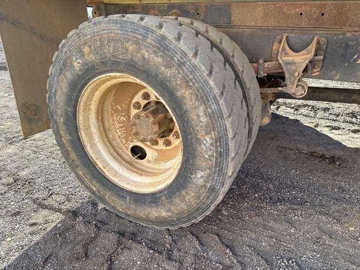 2006-ford-f750-image-12