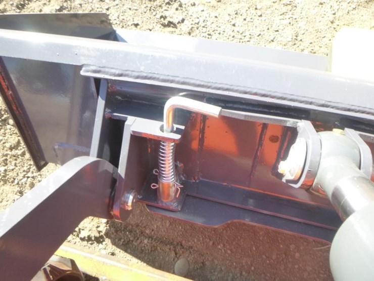 tpm-t460-skid-steer-track-loader-image-10
