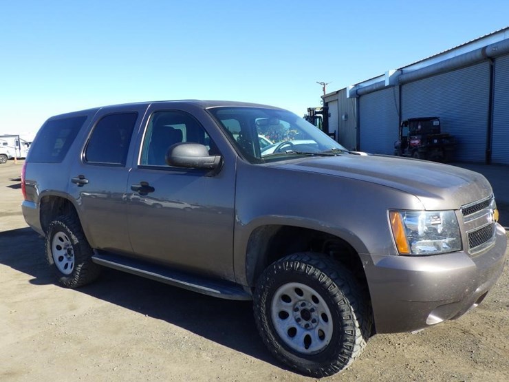 2014-chevrolet-tahoe-image-2