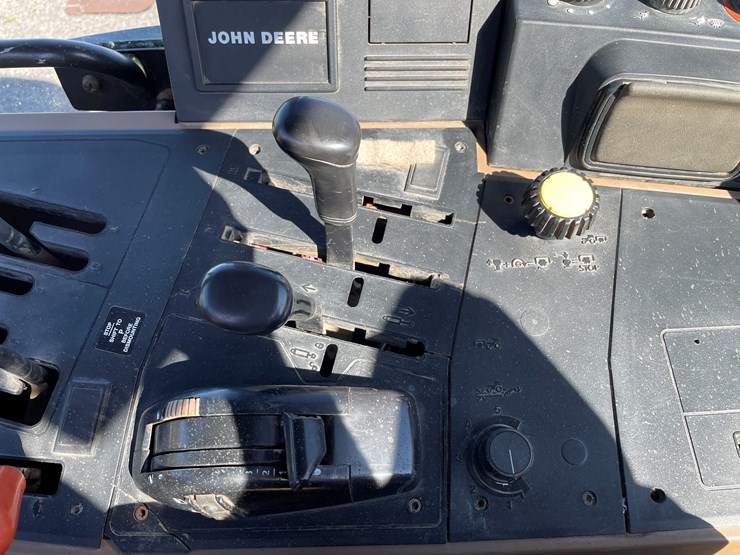 1993-john-deere-6200-image-38