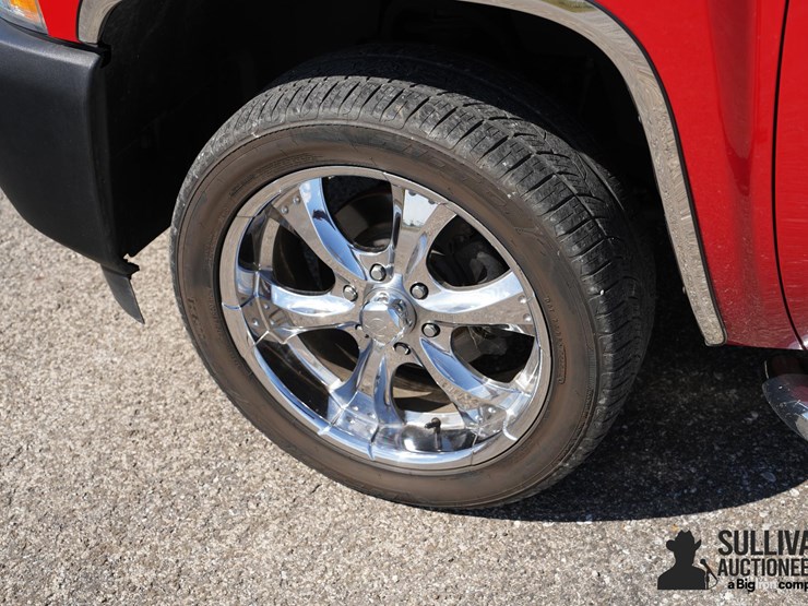 2011-chevrolet-silverado-image-14