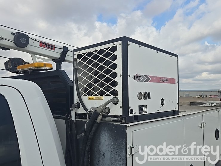 2015-dodge-ram-5500-image-22