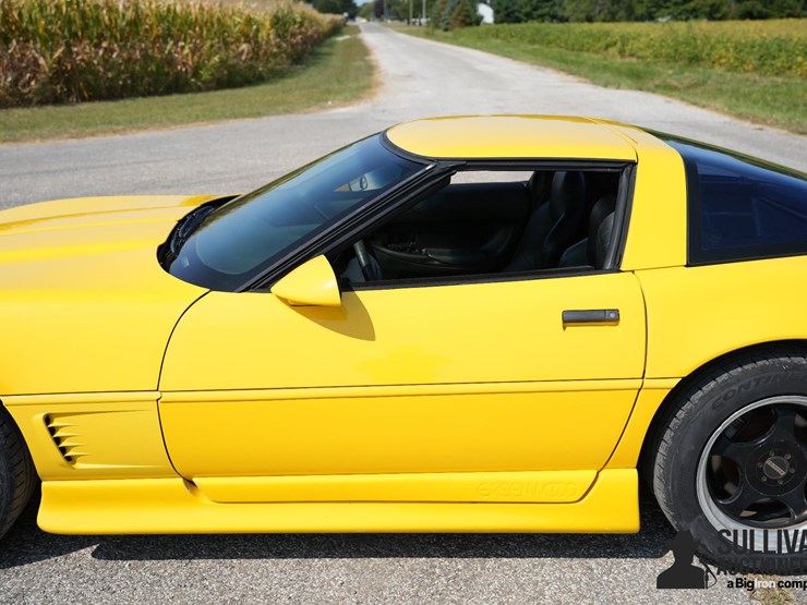 run-#121---1995-chevrolet-corvette-coupe-image-14