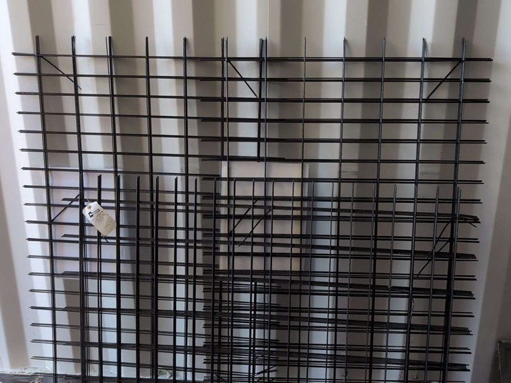 15-pieces---kj-powder-coated-black-wire-mesh---3.1-ft-(h)-x-4.5-ft-(l)-image-1