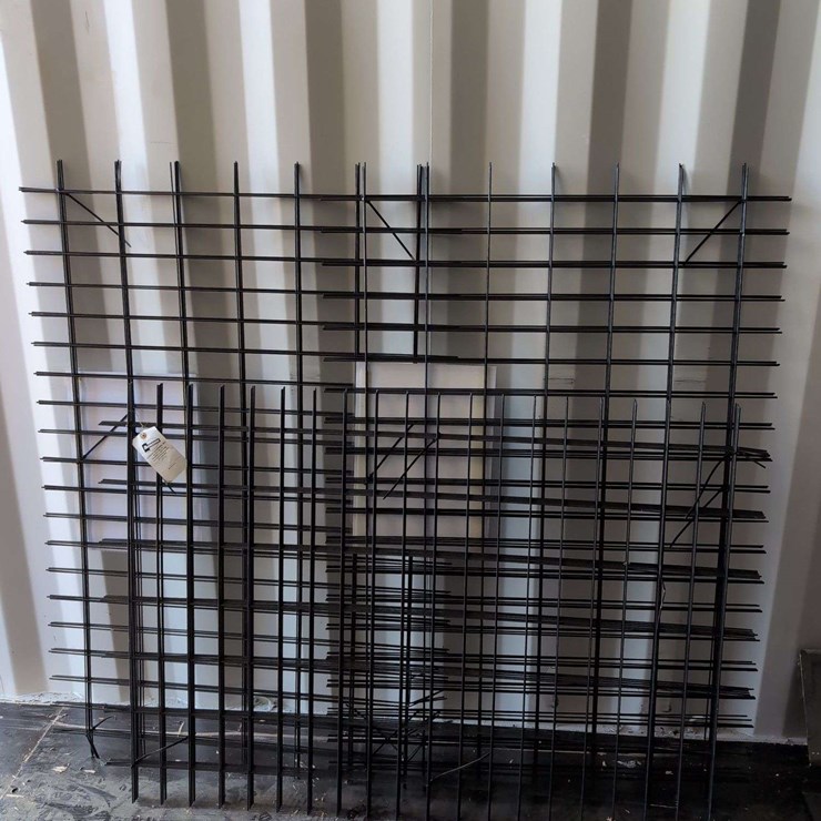 15 Pieces - KJ Powder Coated Black Wire Mesh - 3.1 ft (H) x 4.5 ft (L)