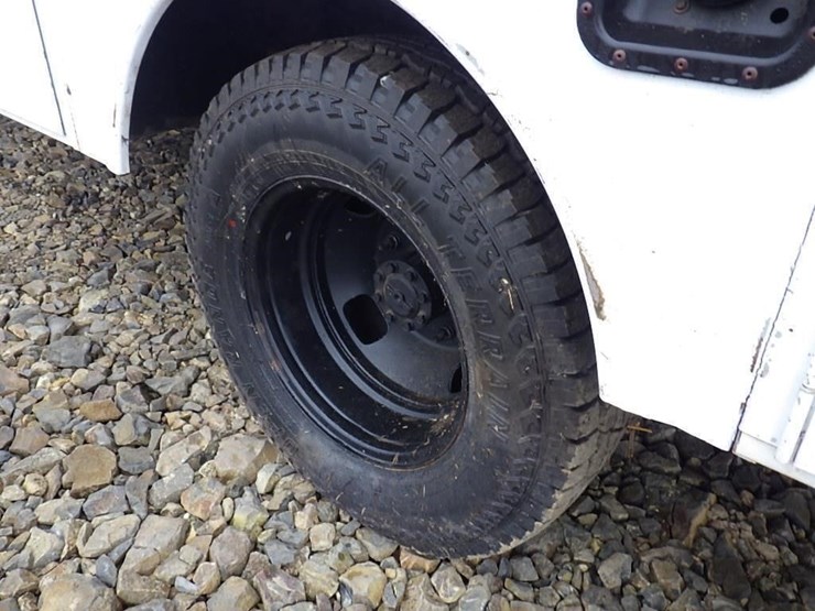 2006-ford-f350-image-17