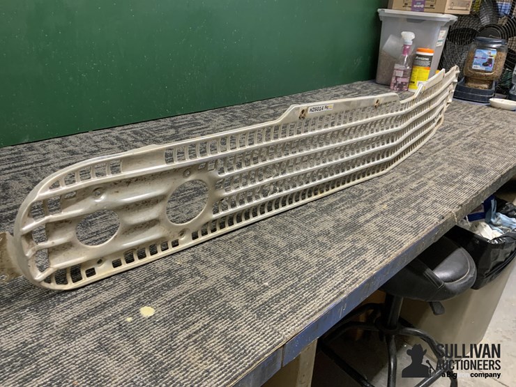 1958-chevrolet-impala-grille-image-3
