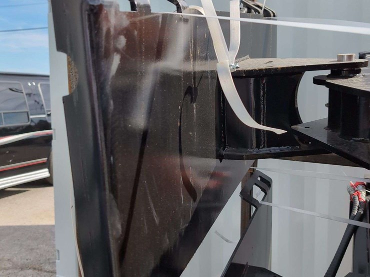 (1)-giyi-skid-steer-sweeper---gy-qsj-image-5