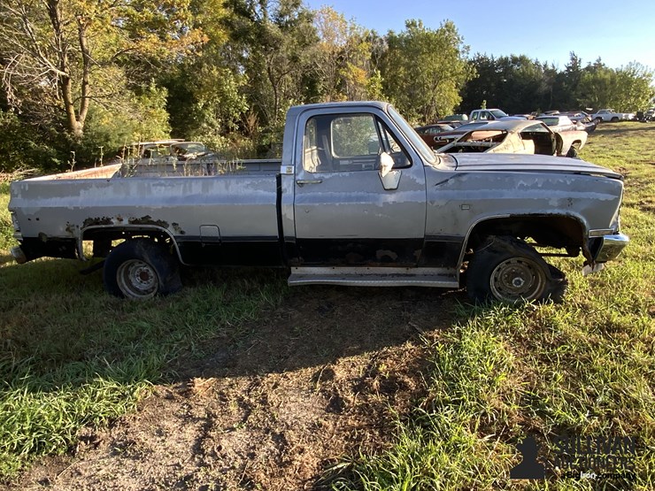 1982-chevrolet-silverado-image-4
