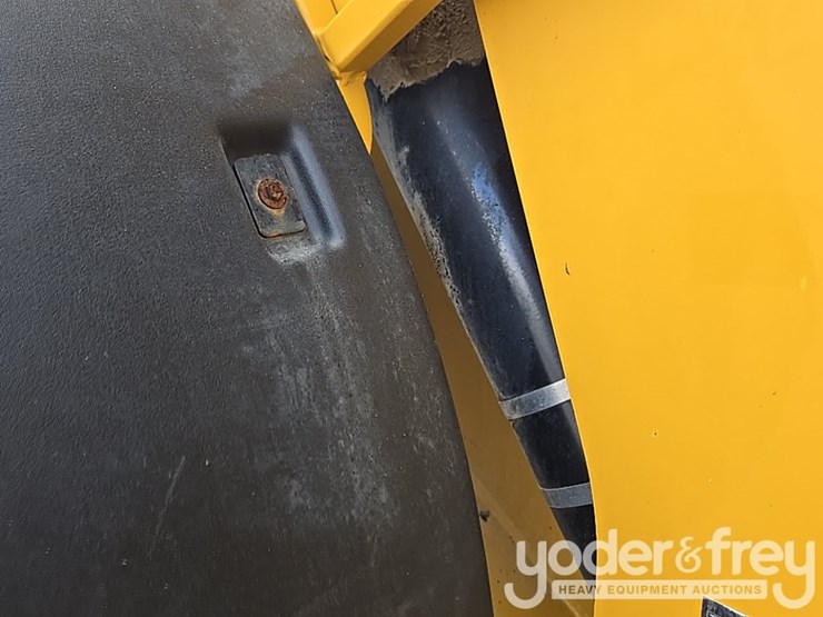 2019-caterpillar-930-image-19