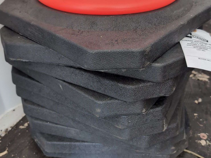 (10)-kj-traffic-cone-28"-image-2