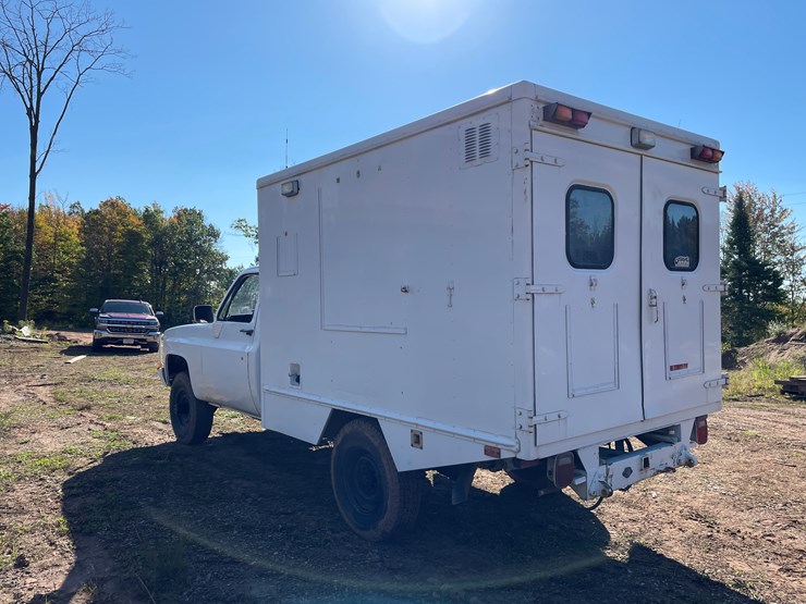 #516-•-1984-chevy-d350-4x4-pickup-(title-in-delay)-(wakefield,-mi)-image-7