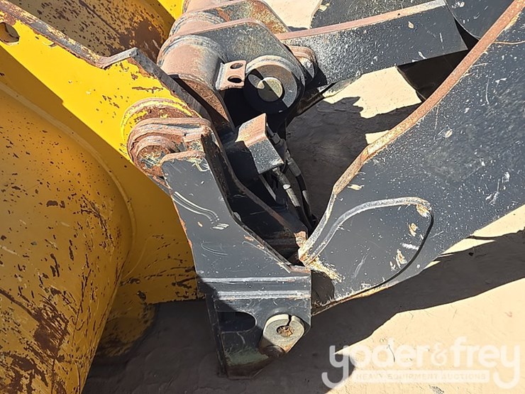 2019-deere-524l-image-19
