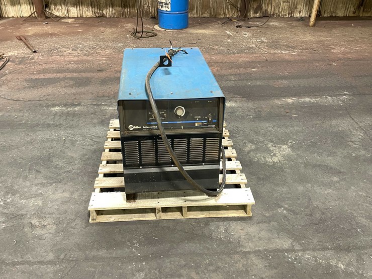 #6880-•-miller-delta-weld-welding-power-source-(kaukauna,-wi)-image-8