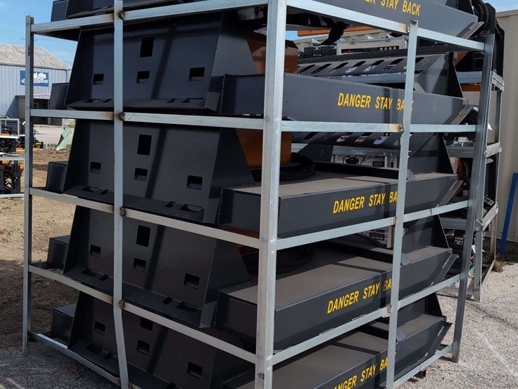 (1)-wolverine-skid-steer-brush-cutter---bc-13-72w-image-2