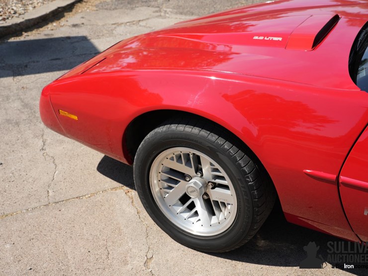 run-#61---1991-pontiac-firebird-formula-ws6-image-14