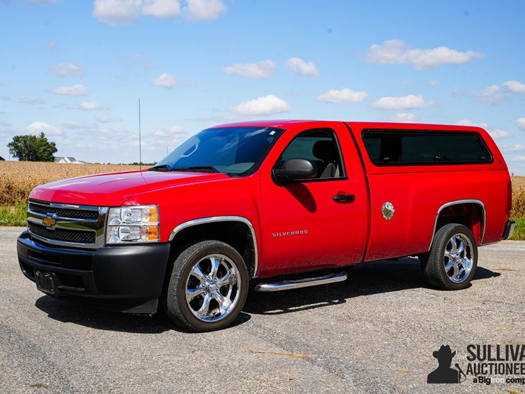 2011-chevrolet-silverado-image-1