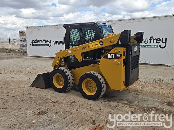 2016-caterpillar-232d-image-3