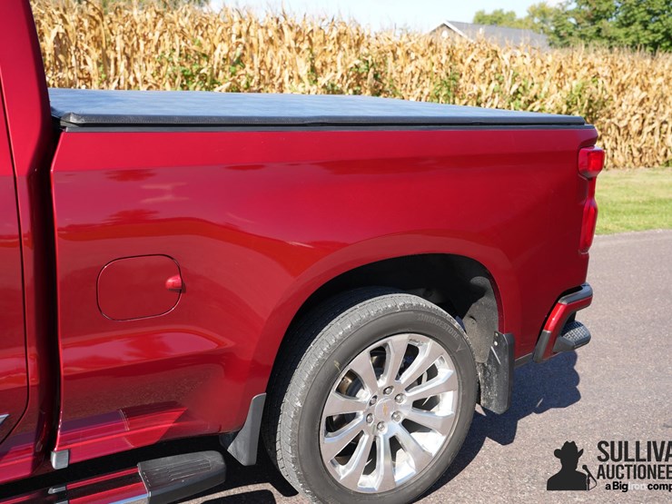 2022-chevrolet-silverado-1500-high-country-image-19
