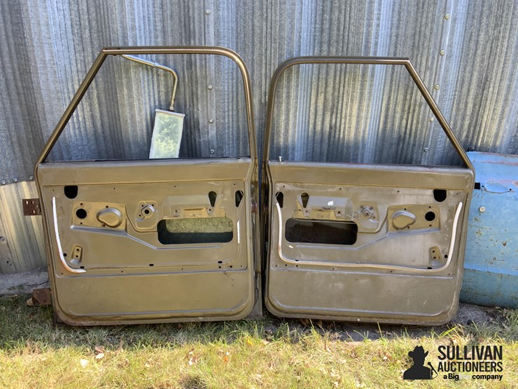 1972-chevrolet-pickup-doors-image-6