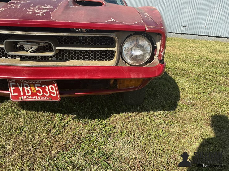 1971-ford-mustang-fastback-collector-car-image-16