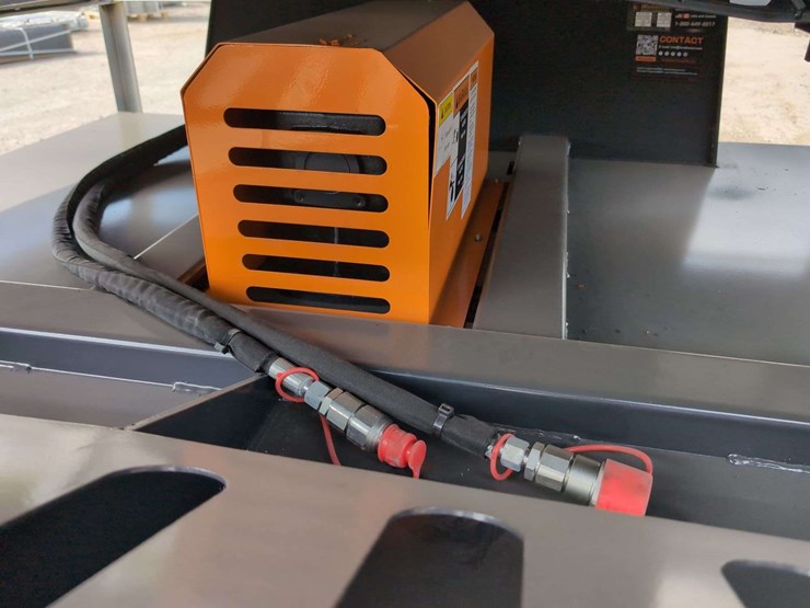 (1)-wolverine-skid-steer-brush-cutter---bc-13-72w-image-4