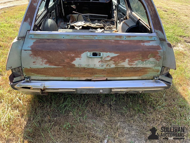 1966-buick-sport-wagon-image-13